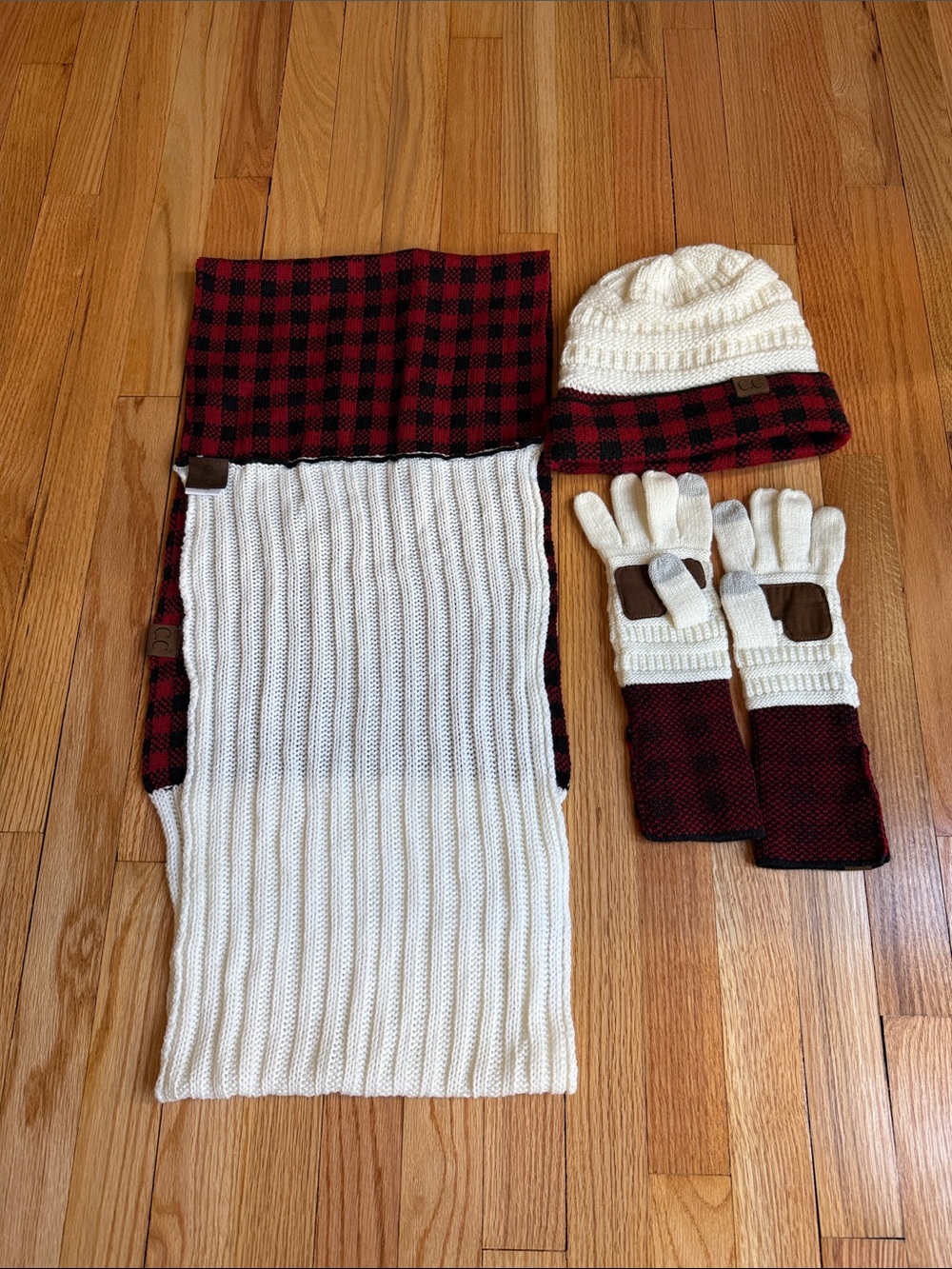 Girlie Girl Buffalo Plaid Gloves, Scarf, and Beanie NWOT